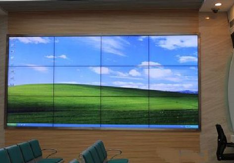 睢宁县液晶拼接屏的另类用法。